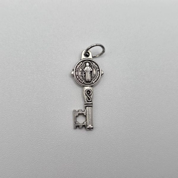 LLAVE SAN BENITO METÁLICA DE BOLSILLO