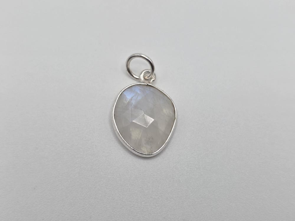 Colgante Piedra Luna Facetado Plata de Ley