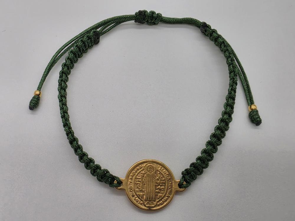 Pulsera San Benito Acero Dorado Ajustable